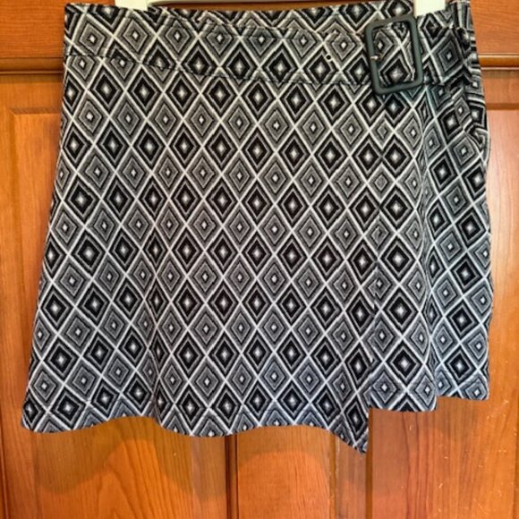 Express Tricot Gray Abstract Geometric Low Waist Mini Wrap Skirt Mod 7/8 - Picture 2 of 6
